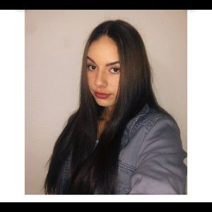 Meet your Posher, Alysia